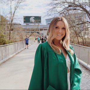 Meet your Posher, Keely